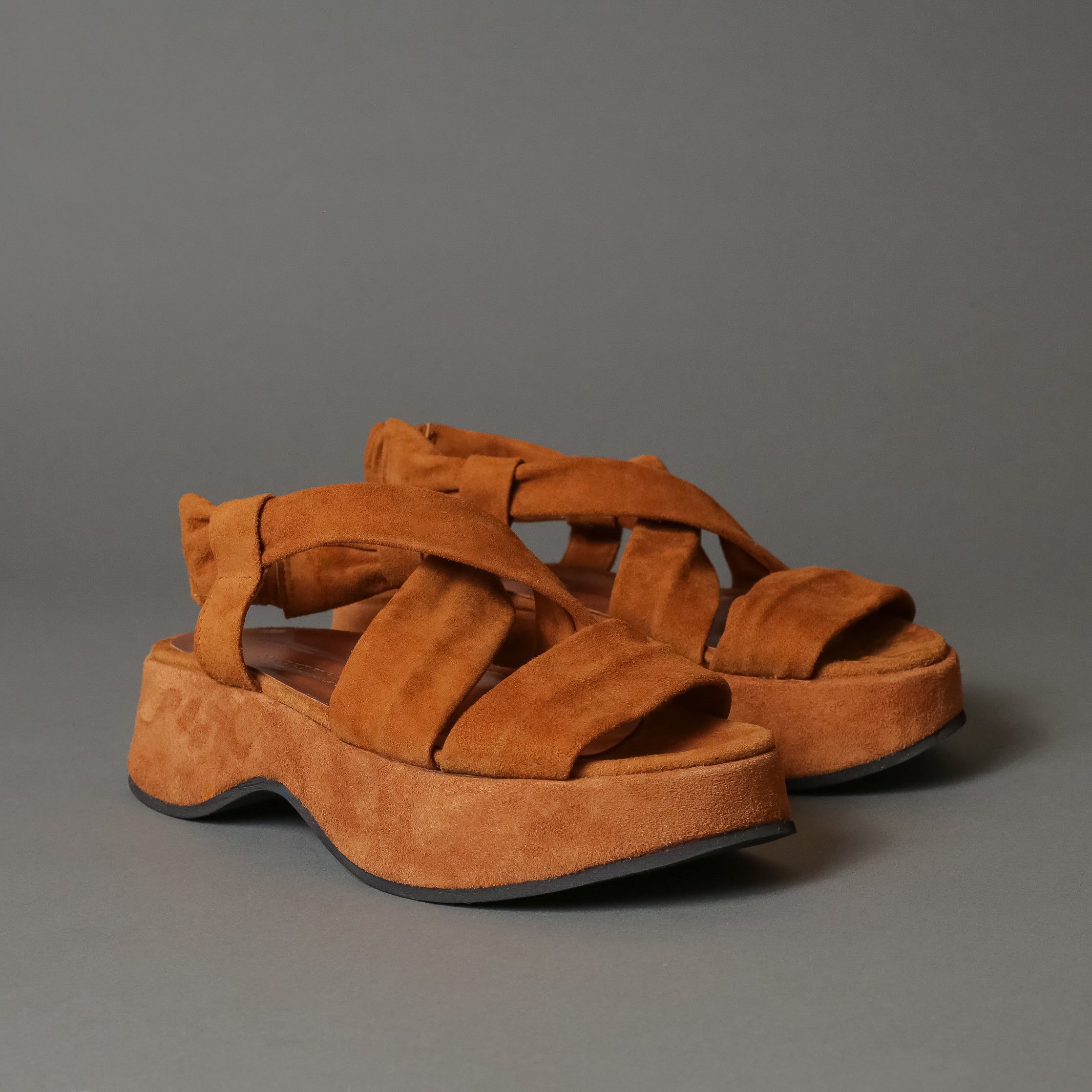 538 Caramel - 124 Shoes