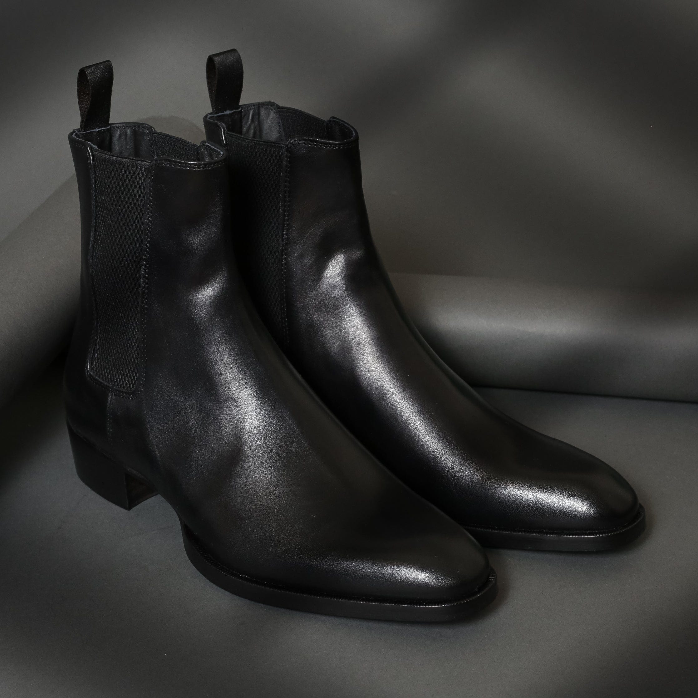 Conflict For Interest Chelsea Boot Conflict For Interest Beatles Black
