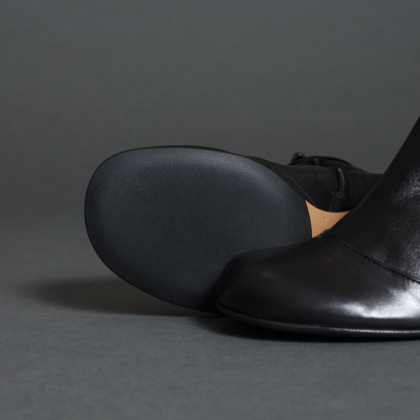 42701N Black