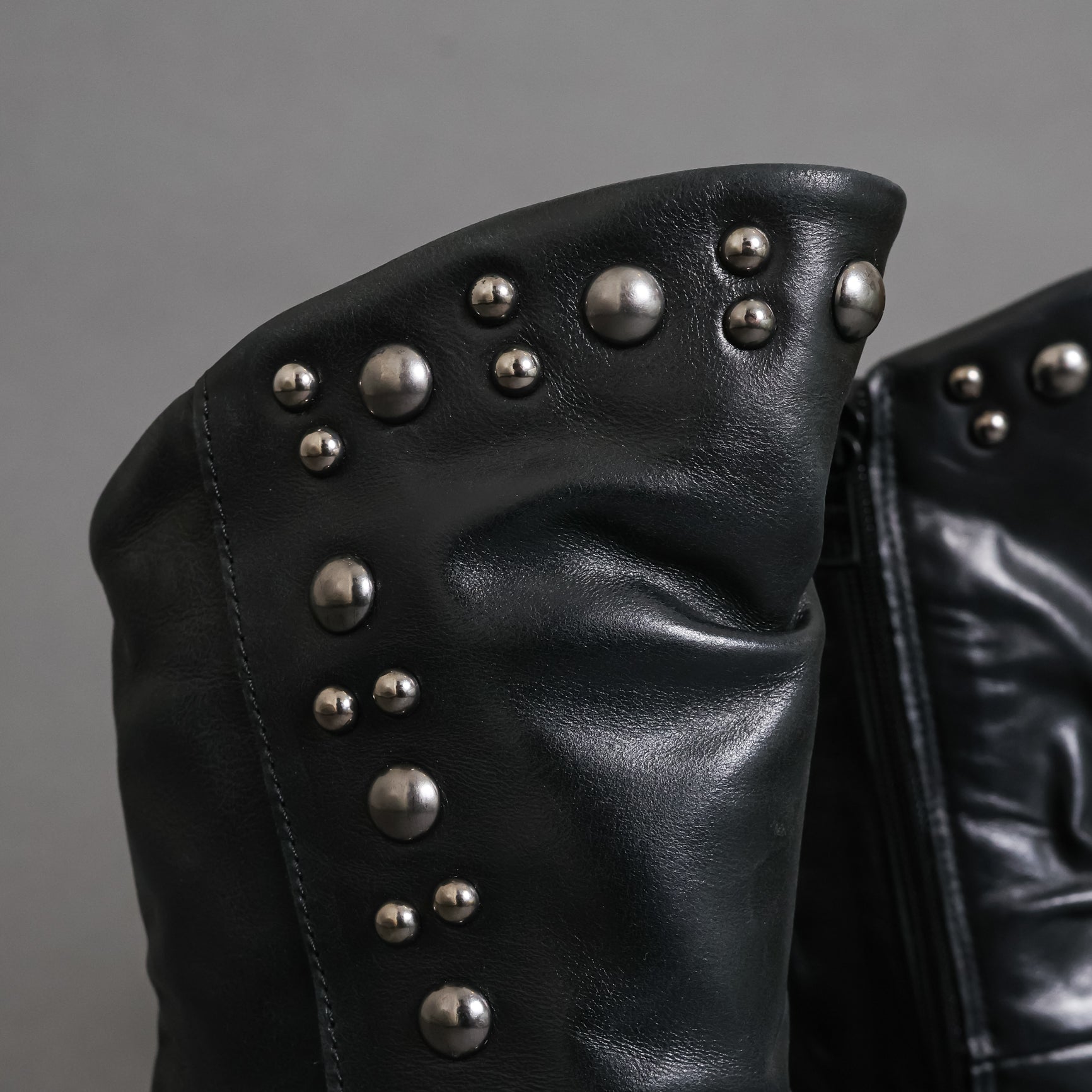 L63204 Black
