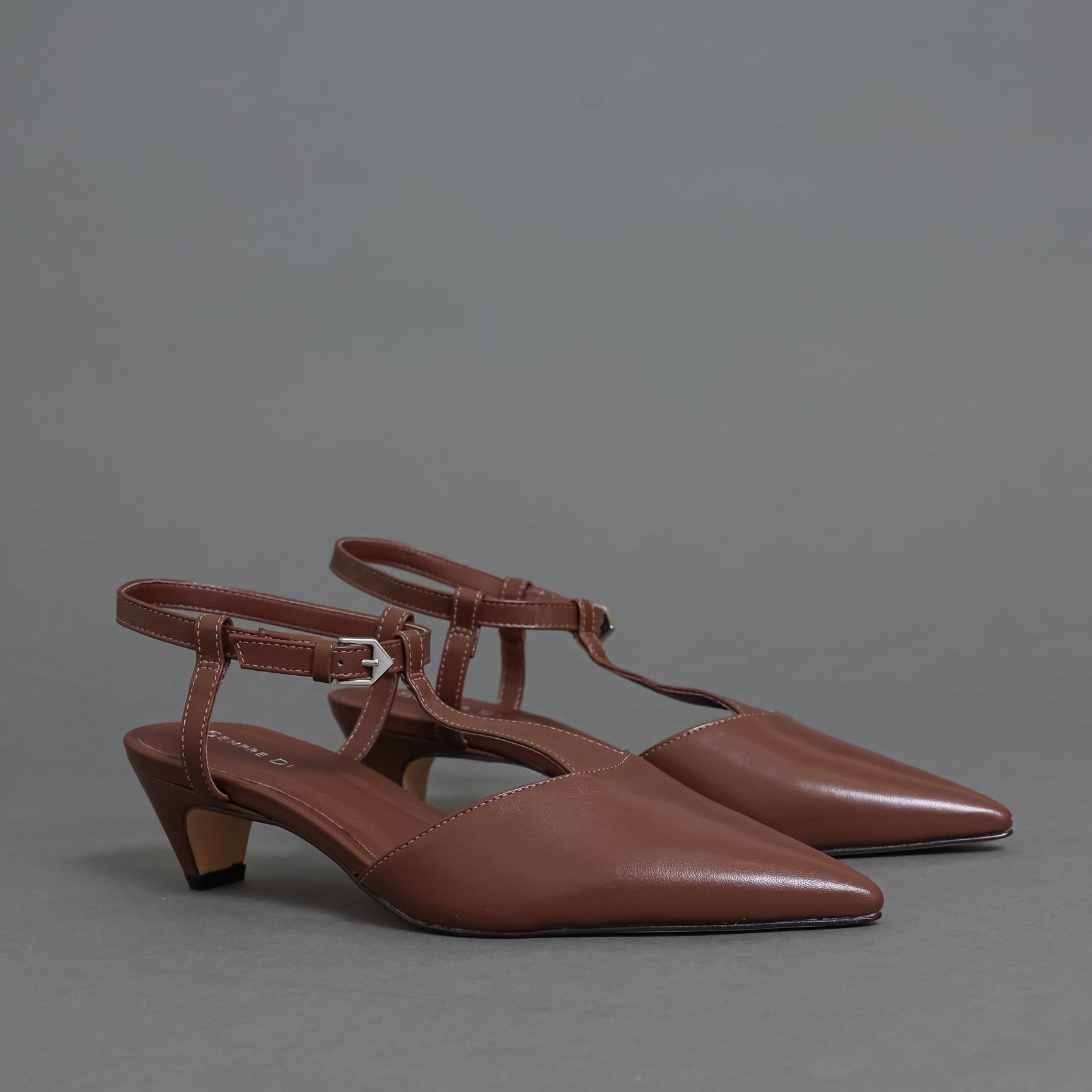 757003 brown