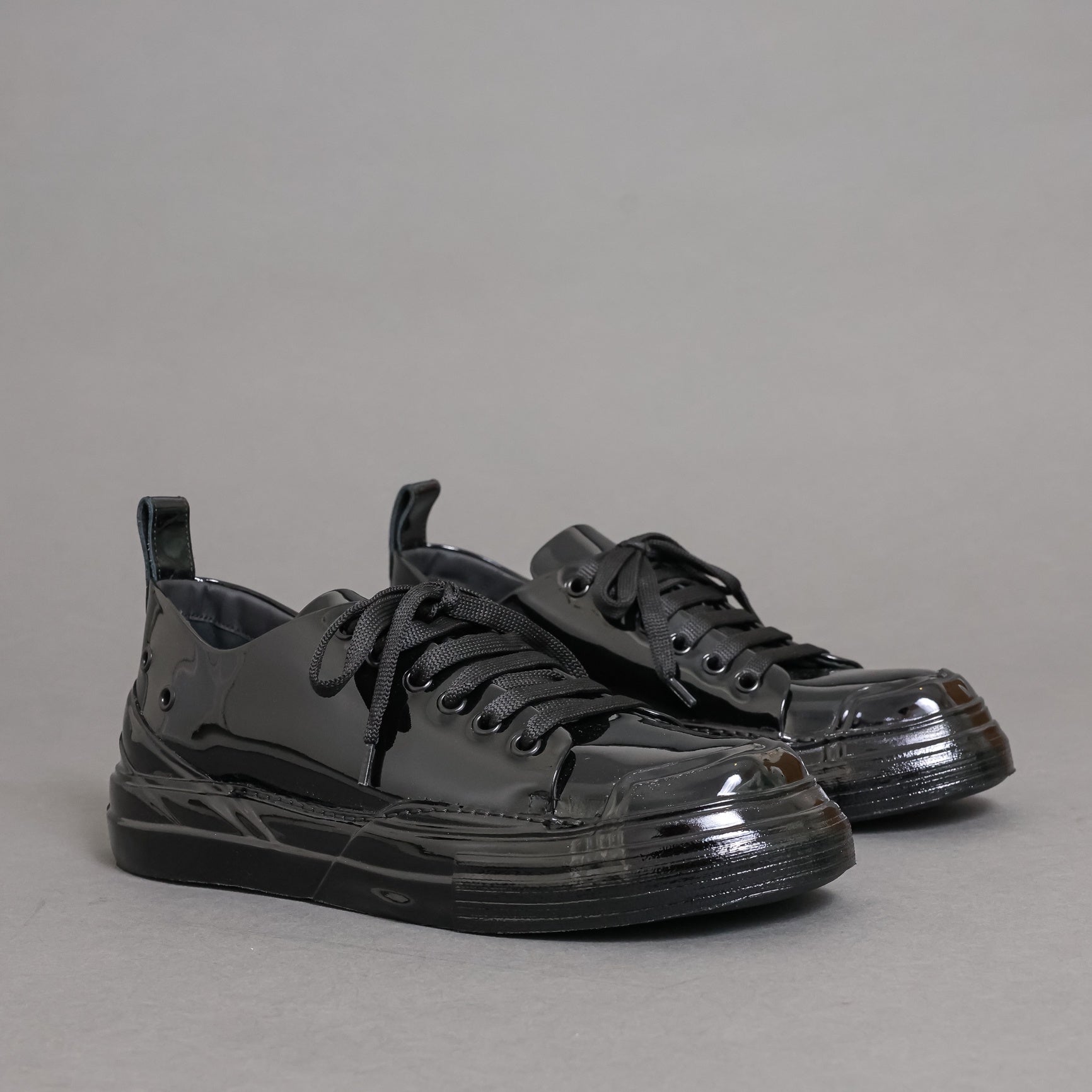 W496 Black