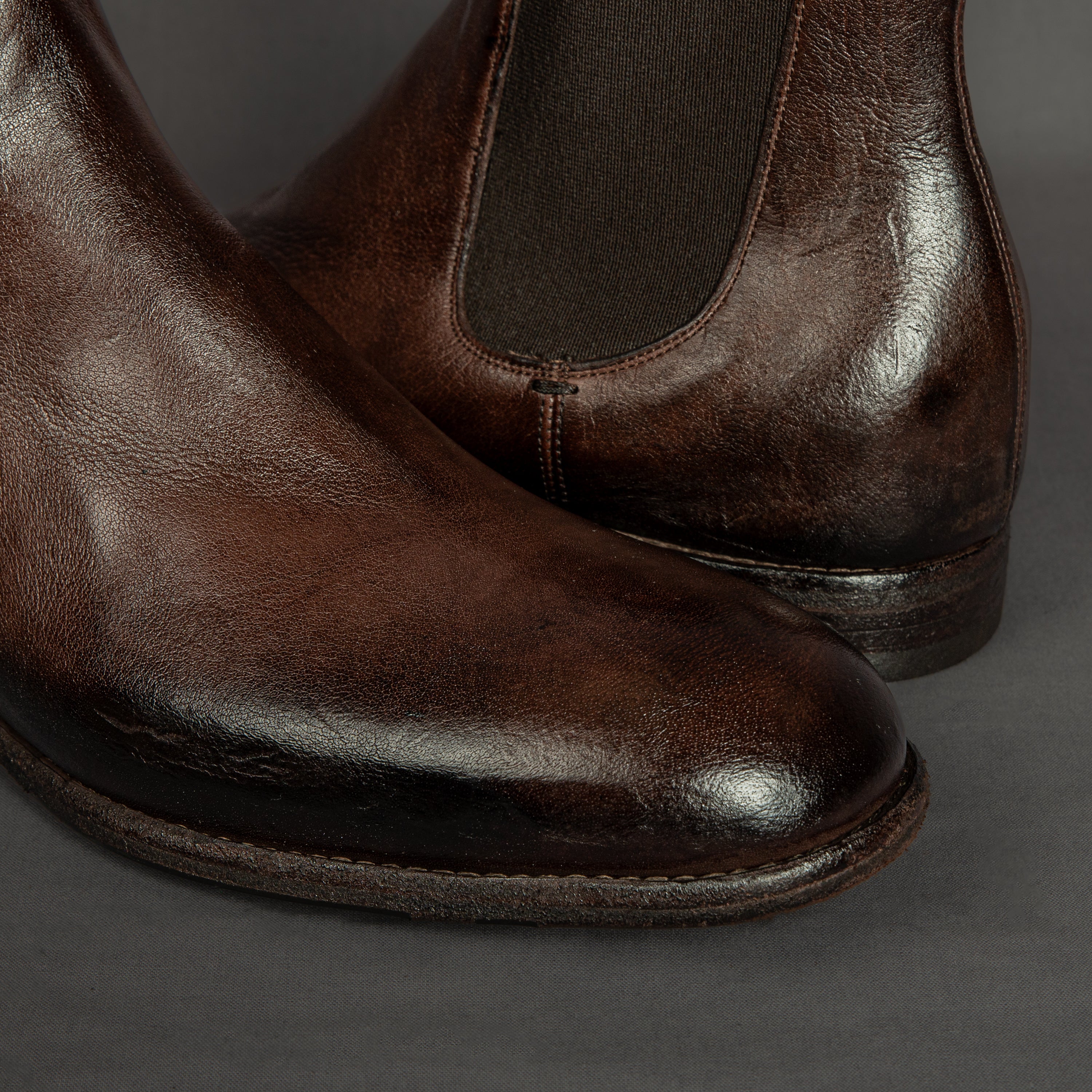 5572 Dark Brown