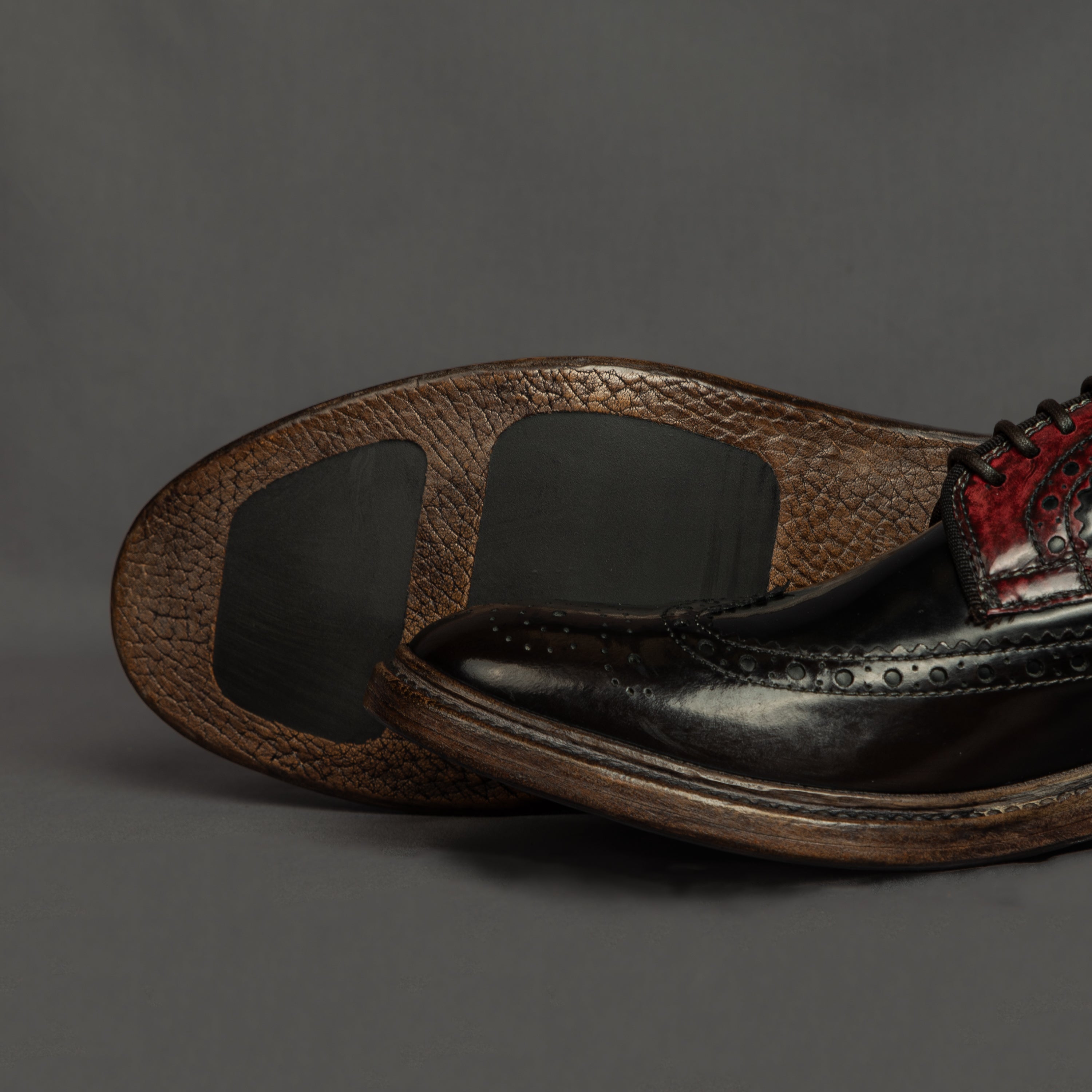Lentini Black-Burgandy