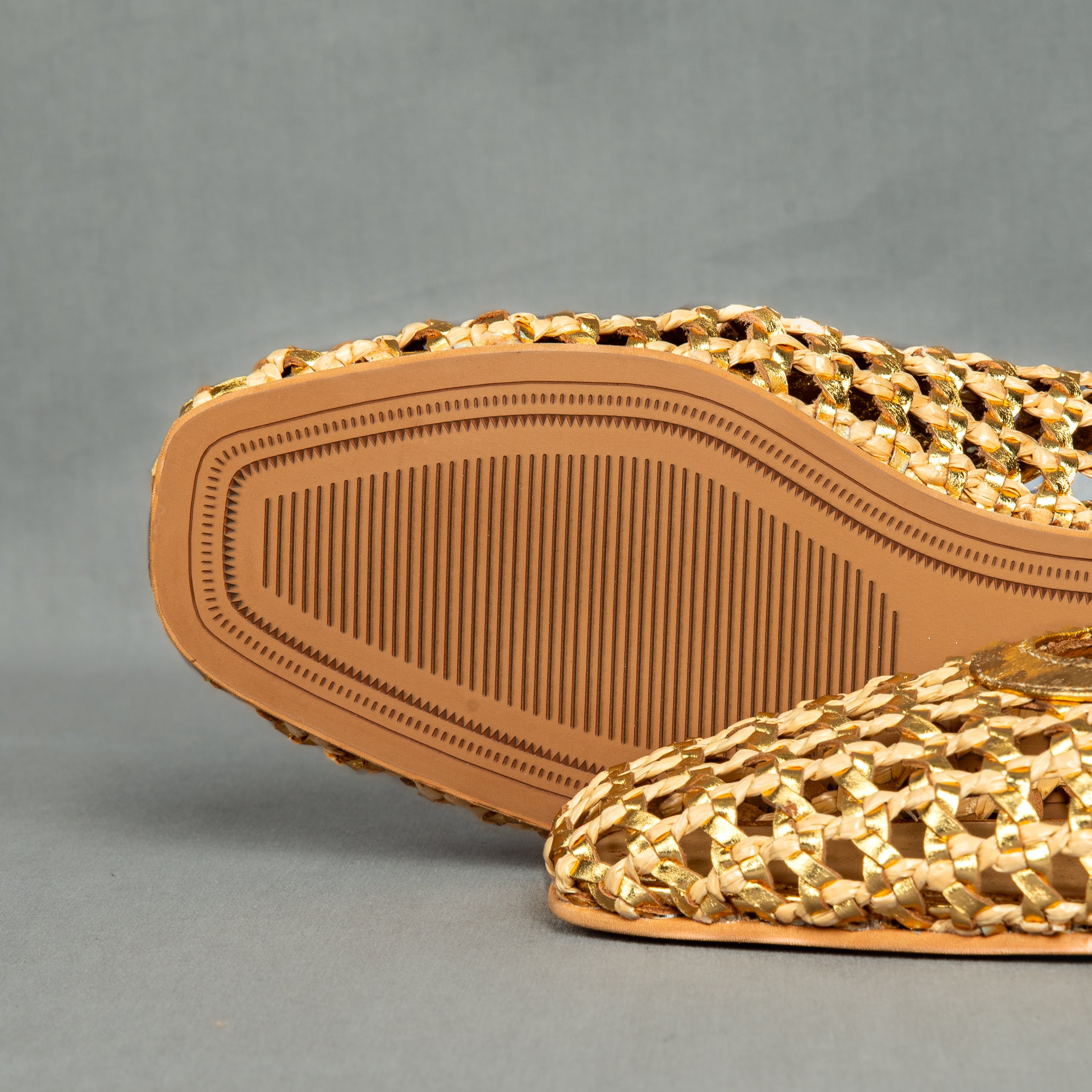 D49003 Gold