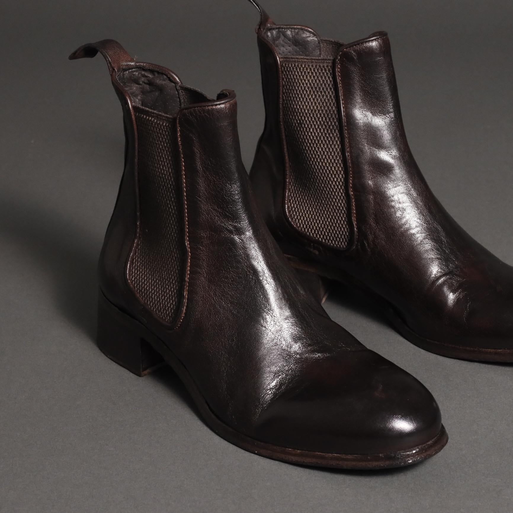 Conflict For Interest Womens Chelsea Boot Conflict For Interest Giorgia Brown